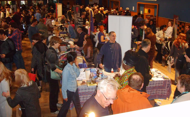 crowded Wulfrun Hall